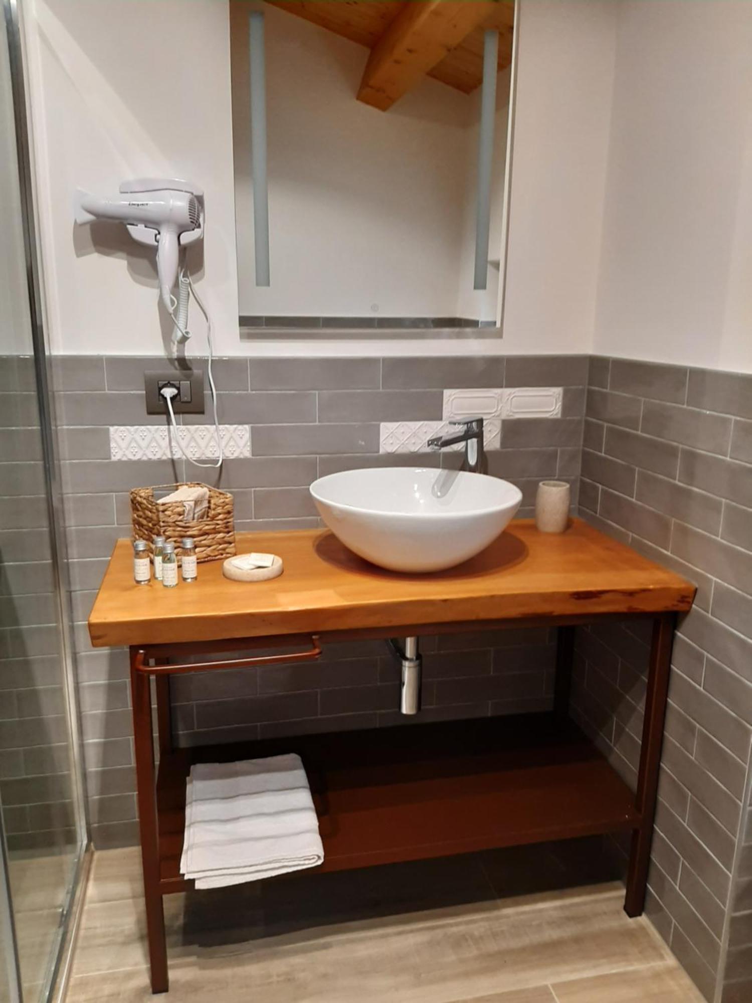 Bed And Breakfast Ca Tognella Pescantina Bagian luar foto