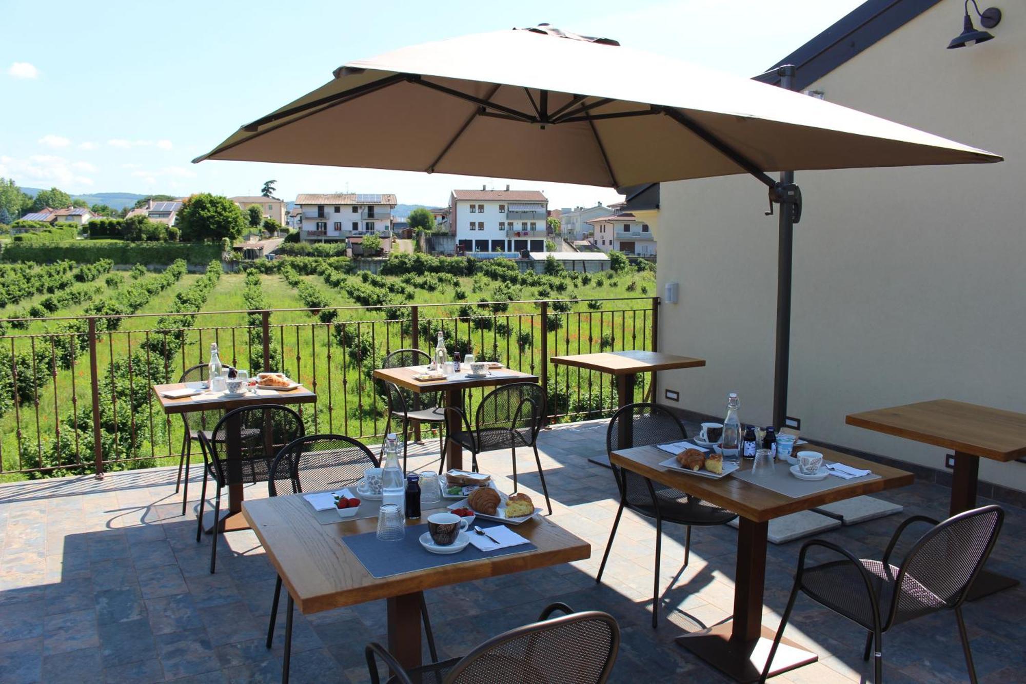 Bed And Breakfast Ca Tognella Pescantina Bagian luar foto